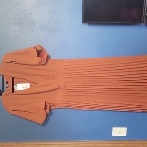 Faux wrap pleated skirt dress